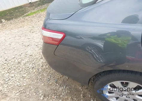 2009 Toyota Camry Hybrid z USA, uszkodzony, nr VIN 4T1BB46K49U072680